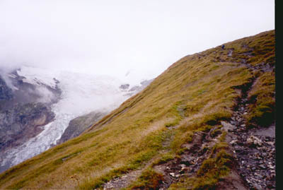 (2410m) Le glacier de pr de Bar 
